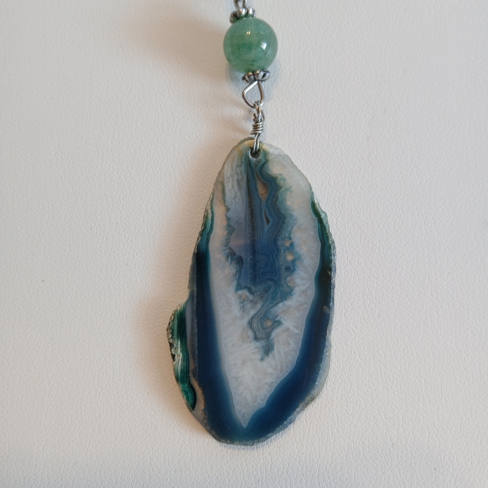 Beautiful 31" Agate Geode Slice Pendant SSilver Chain Spring Ring Vibrant Color - Picture 2 of 6